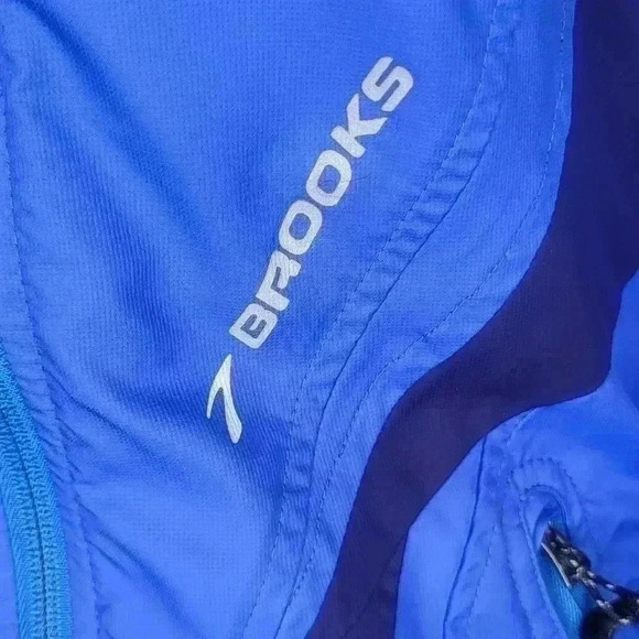 Brooks Jacket Womens Size Small Blue Athletic Lightweight Full Zip Running - Picture 12 of 12
